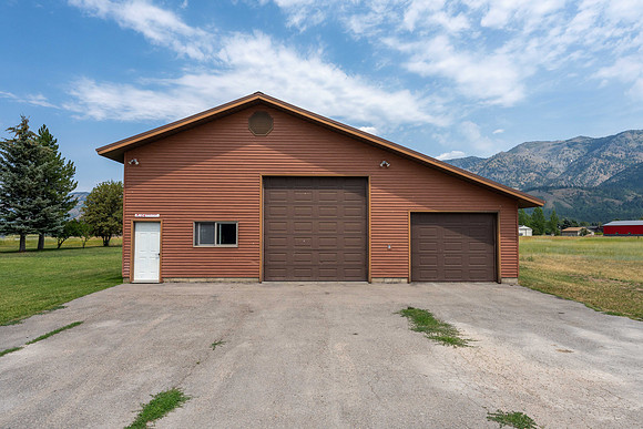 144BlueLakeCir_JGPhoto-45