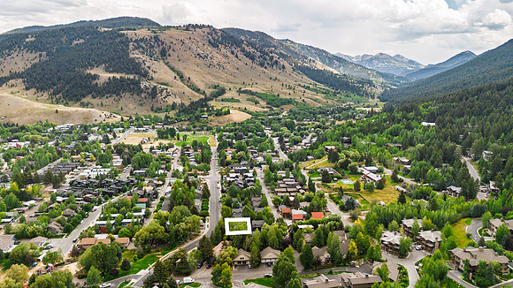 512EKellyDrone_JGPhoto-14 copy