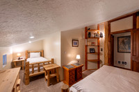 Chokeberry3821_JGPhoto-7