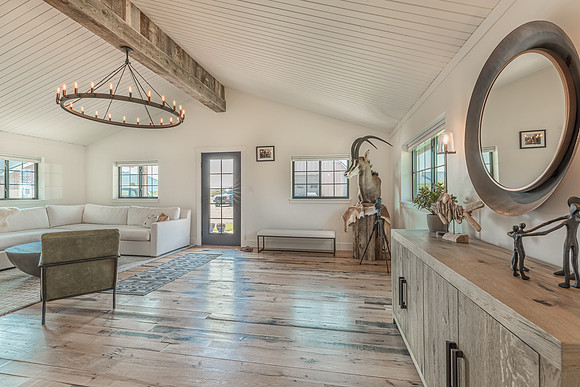 Bondurant Home
