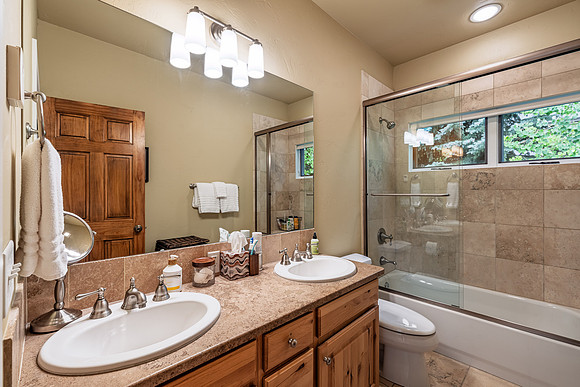 4120SandyCreek_JGPhoto-12