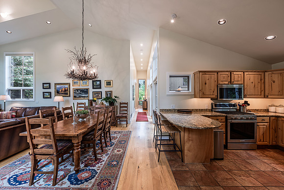 4120SandyCreek_JGPhoto-30