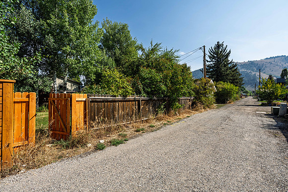 520ESimpson_JGPhoto-30
