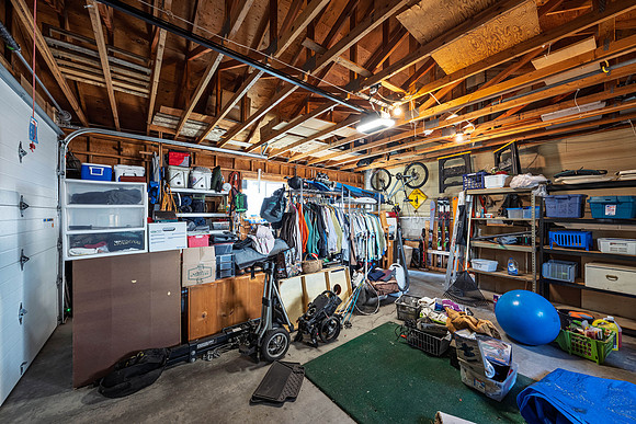 520ESimpson_JGPhoto-10