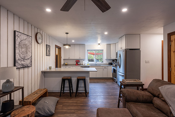 2057CornerCreek_JGPhoto-27