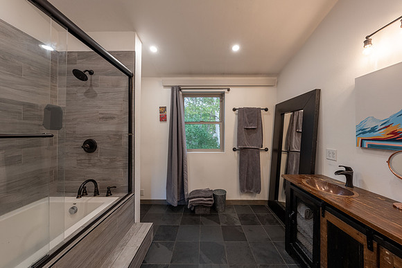 2057CornerCreek_JGPhoto-40