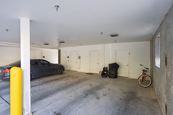 855WBroadway_JGPhoto-7