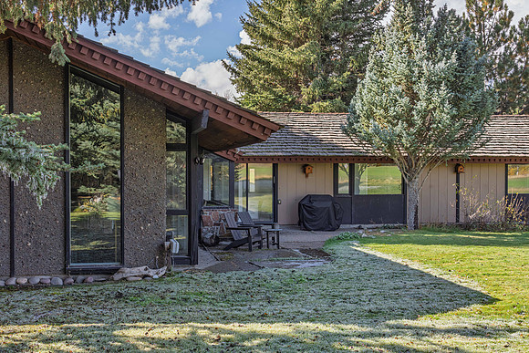 5855LarspurDrive_JGPhoto-5