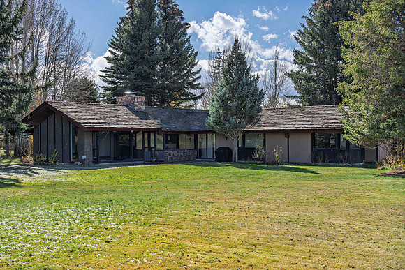 5855LarspurDrive_JGPhoto-7