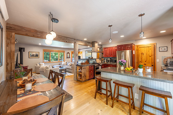295Crabtree_JGPhoto-7