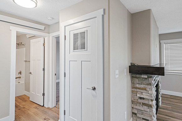 205Lakewood2B_JGPhoto-6