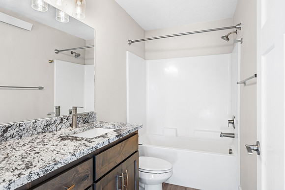 205Lakewood2B_JGPhoto-11