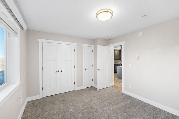 205Lakewood2B_JGPhoto-17