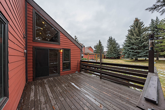 Clusters67_JGPhoto-24