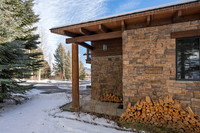 3084Garnet_JGPhoto-5