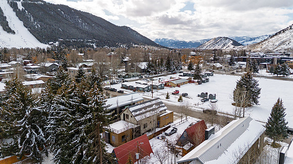 MLS_150NJeanSt_JGPhoto-21