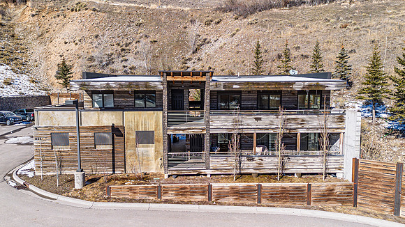 855WBroadway_JGPhoto-16