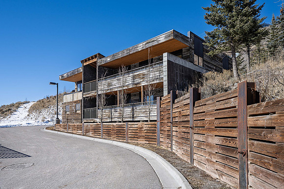 MLS_855WBroadway_JGPhoto-9
