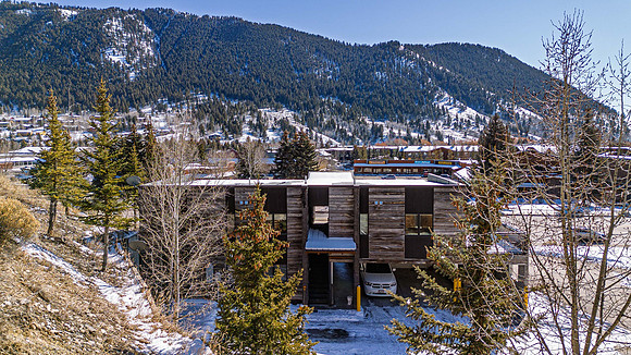 MLS_855WBroadway_JGPhoto-31