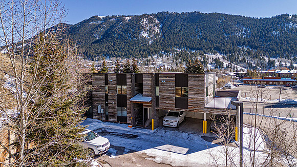 MLS_855WBroadway_JGPhoto-32