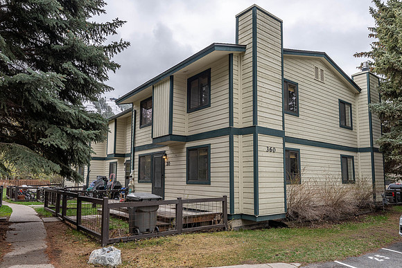 MLS_360Simpson20_JGPhoto-22