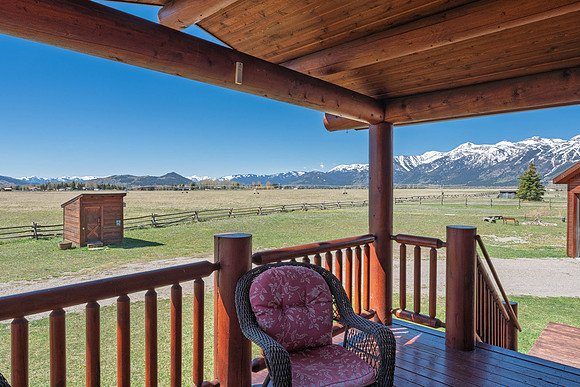 MLS_8000NSpringGulch_JGPhoto-24