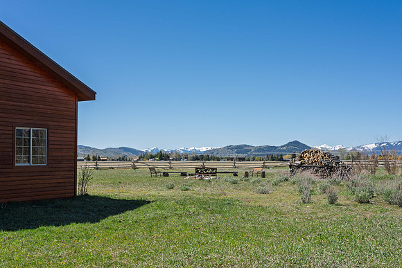MLS_8000NSpringGulch_JGPhoto-49