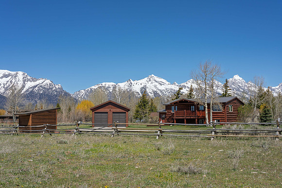 MLS_8000NSpringGulch_JGPhoto-56