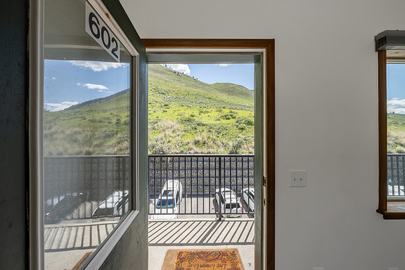535DeerDr602_JGPhoto-11