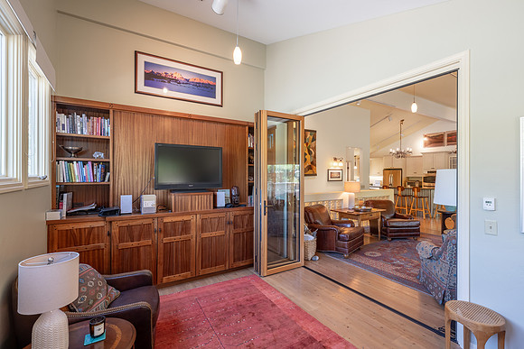 3930LakeCreek_JGPhoto-24