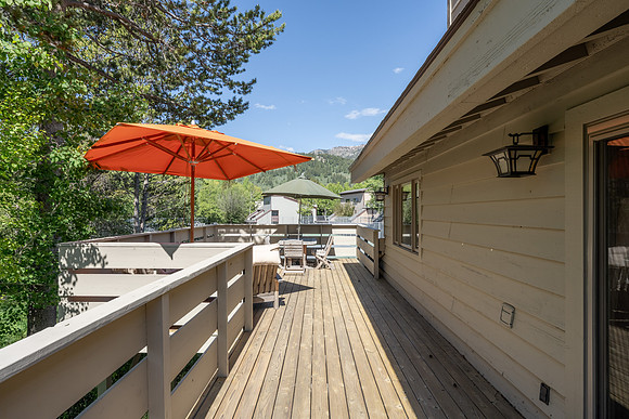 3930LakeCreek_JGPhoto-25