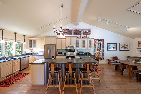 3930LakeCreek_JGPhoto-35