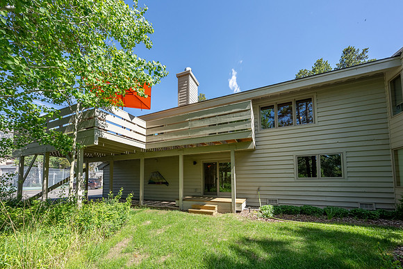 3930LakeCreek_JGPhoto-37
