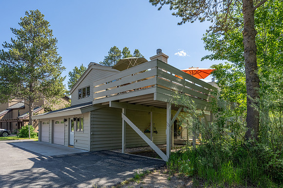3930LakeCreek_JGPhoto-38