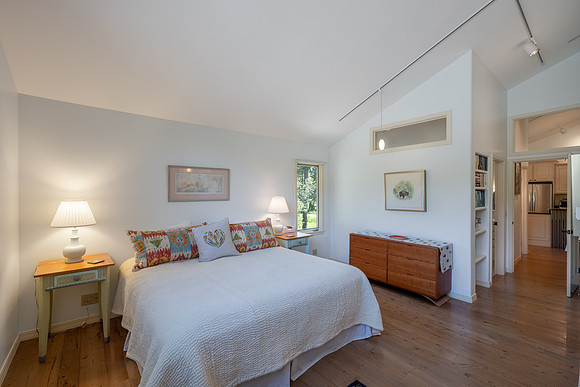 MLS_3930LakeCreek_JGPhoto-32