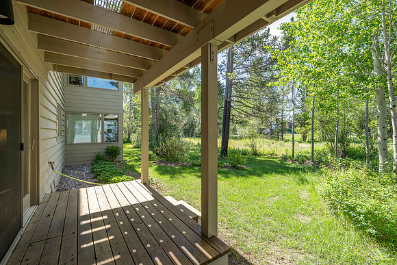 MLS_3930LakeCreek_JGPhoto-36