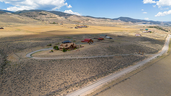 1421StockTrailDrone_JGPhoto-19
