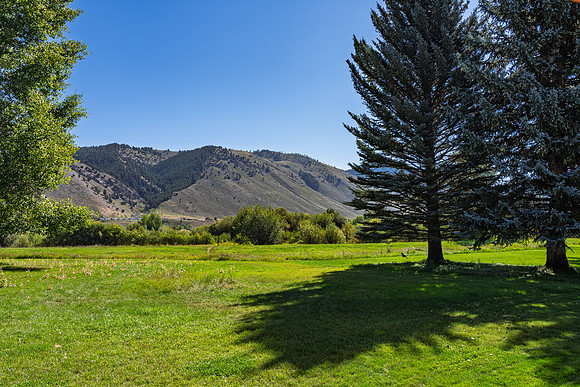 1740DiamondHitchExt_JGPhoto-6