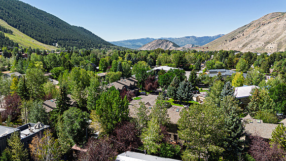Drone_500E.Pearl_JGPhoto-7