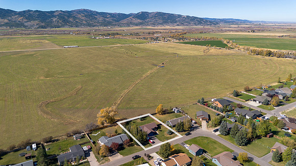 Drone_8388TealTrl_JGPhoto-16 copy