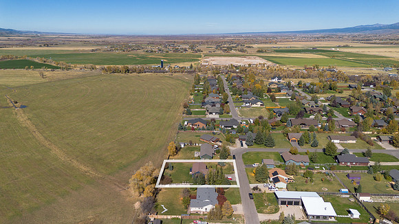 Drone_8388TealTrl_JGPhoto-18 copy