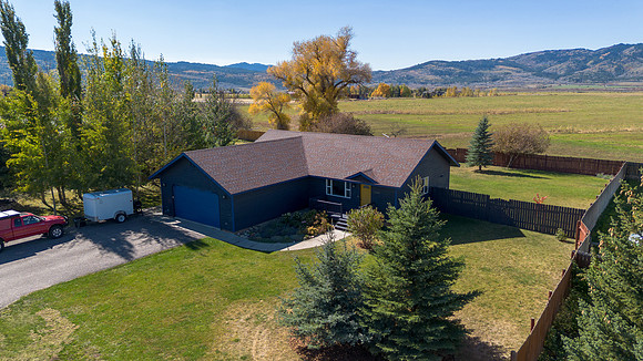 Drone_8388TealTrl_JGPhoto-3