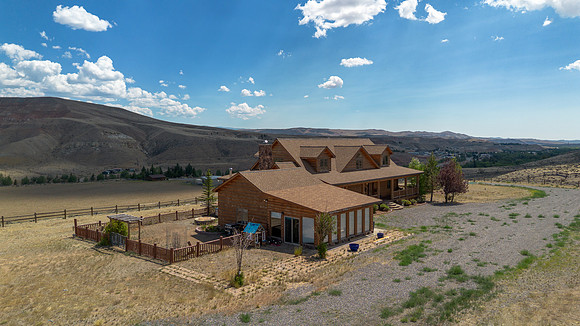 1421StockTrailDrone_JGPhoto-2