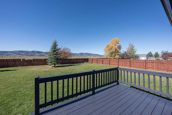 MLS_8388TealTrl_JGPhoto-21