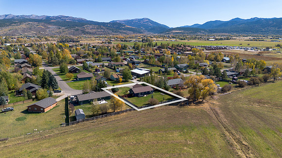 Drone_8388TealTrl_JGPhoto-10 copy