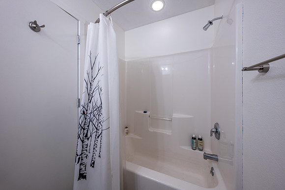 MLS_8388TealTrl_JGPhoto-9