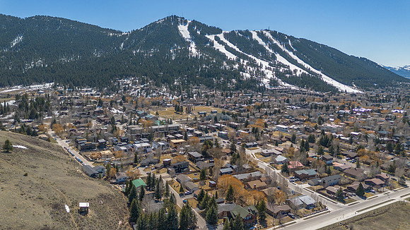 40NelsonDr_JGPhoto-27