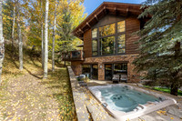 3084Garneti_JGPhoto-4