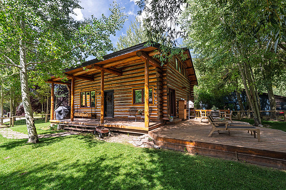 640Cedar_JGPhoto-37