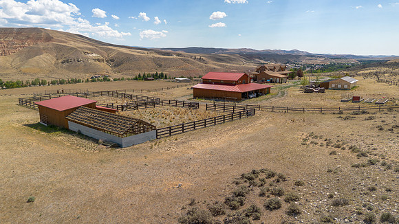 1421StockTrailDrone_JGPhoto-13